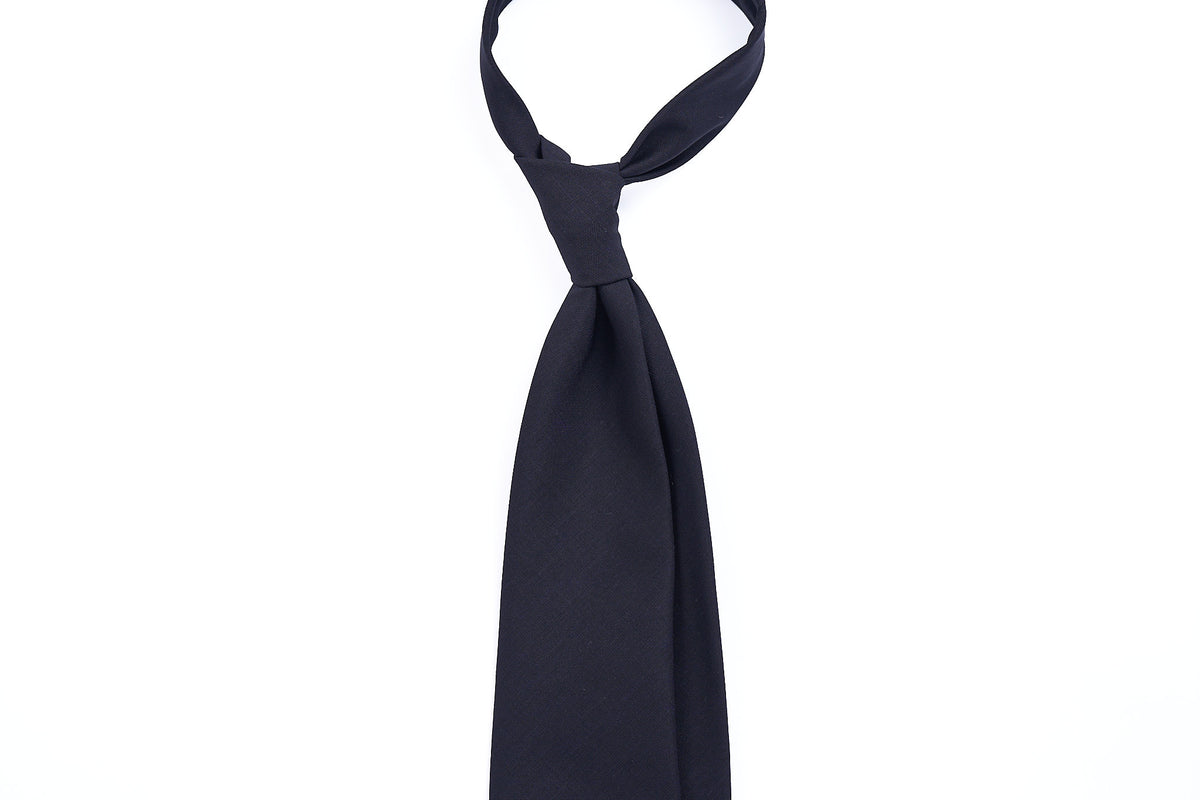 Escorial Dark Navy Mohair