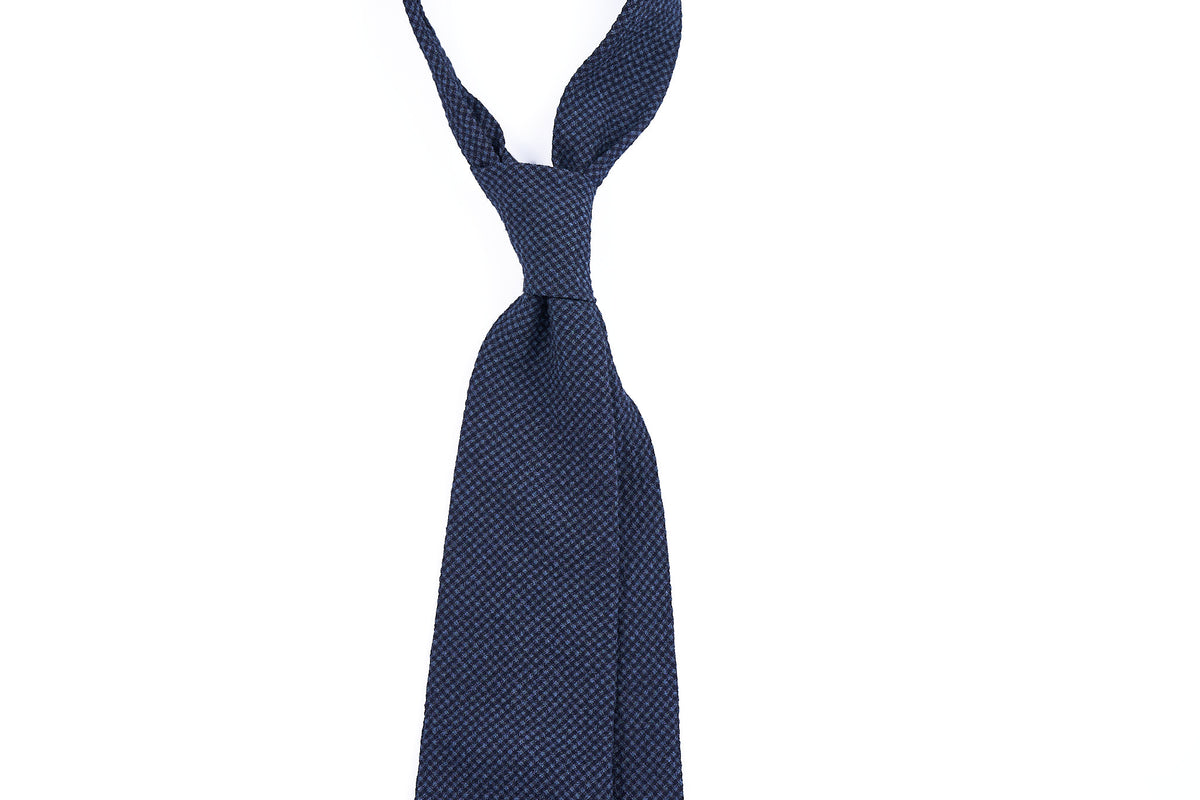Seoul Underground: Blue Gingham Seersucker (OOS)