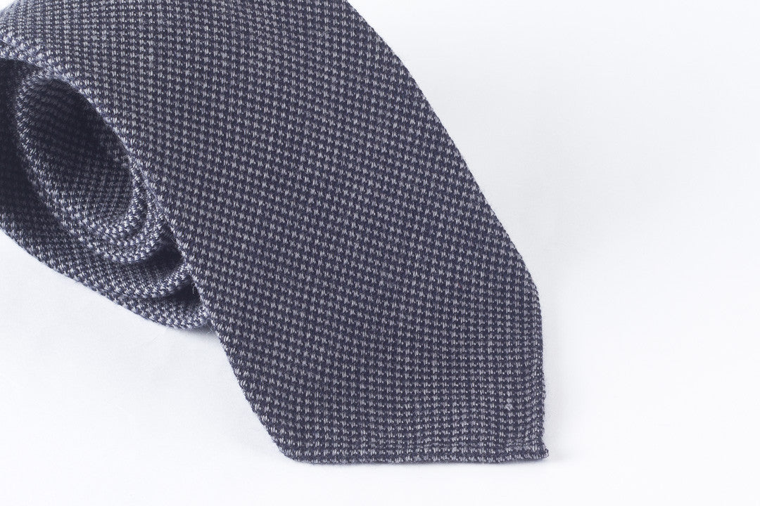Navy-Grey Houndstooth in Wool Silk (last piece)