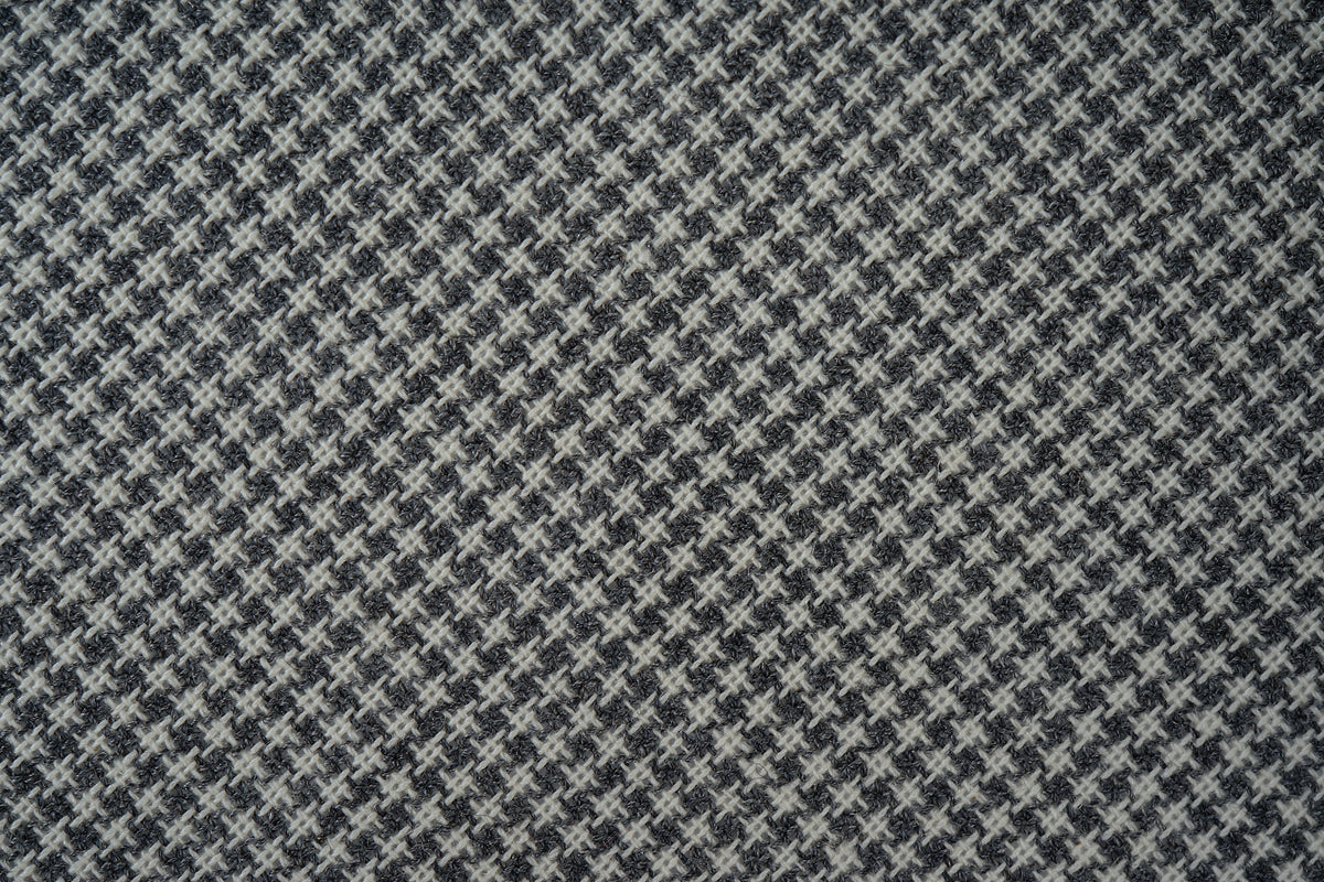 Archives: Miyuki Light Grey Houndstooth