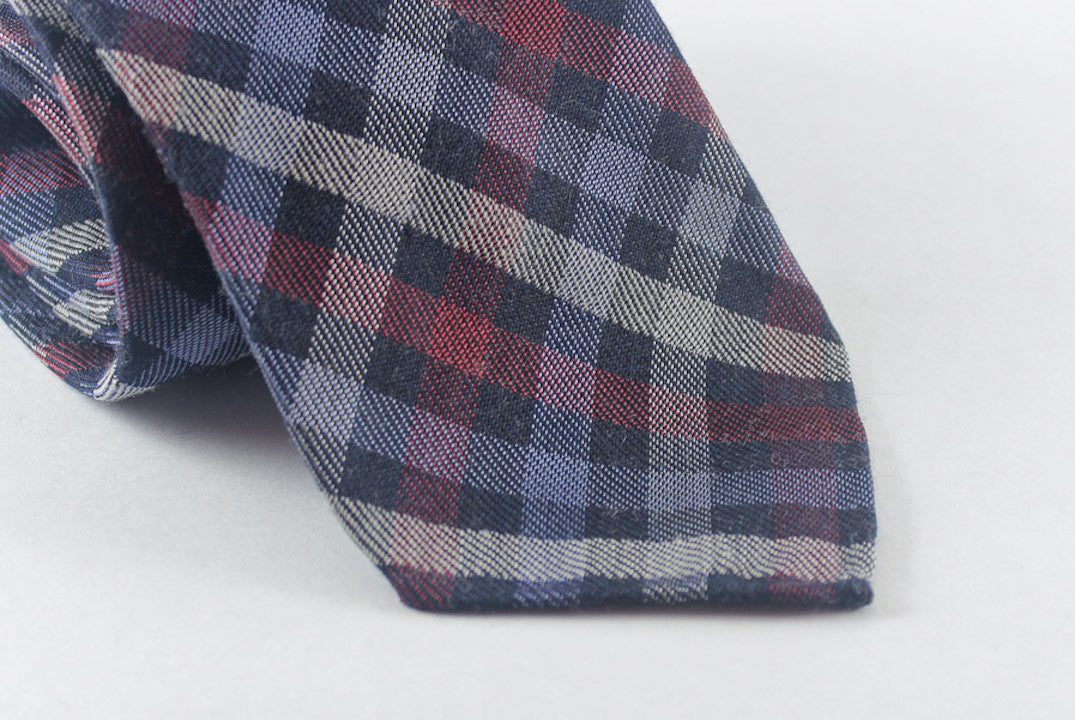 Blue-Red Plaid in Silk Wool