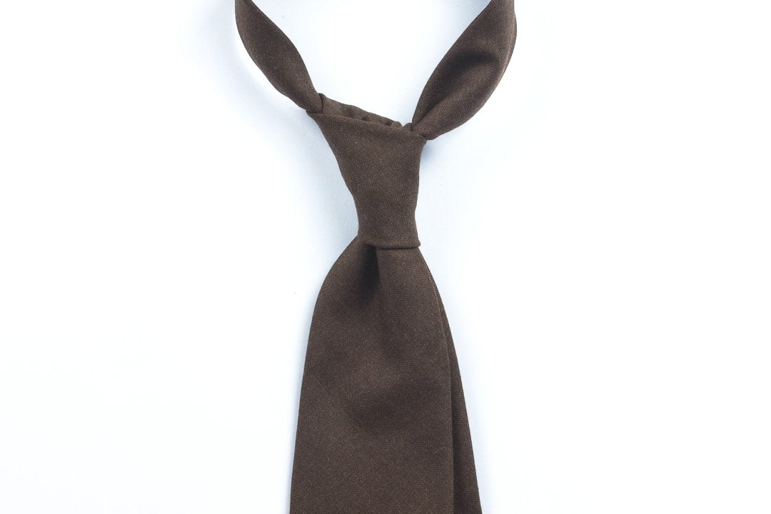 Undyed Escorial Chocolate Herringbone