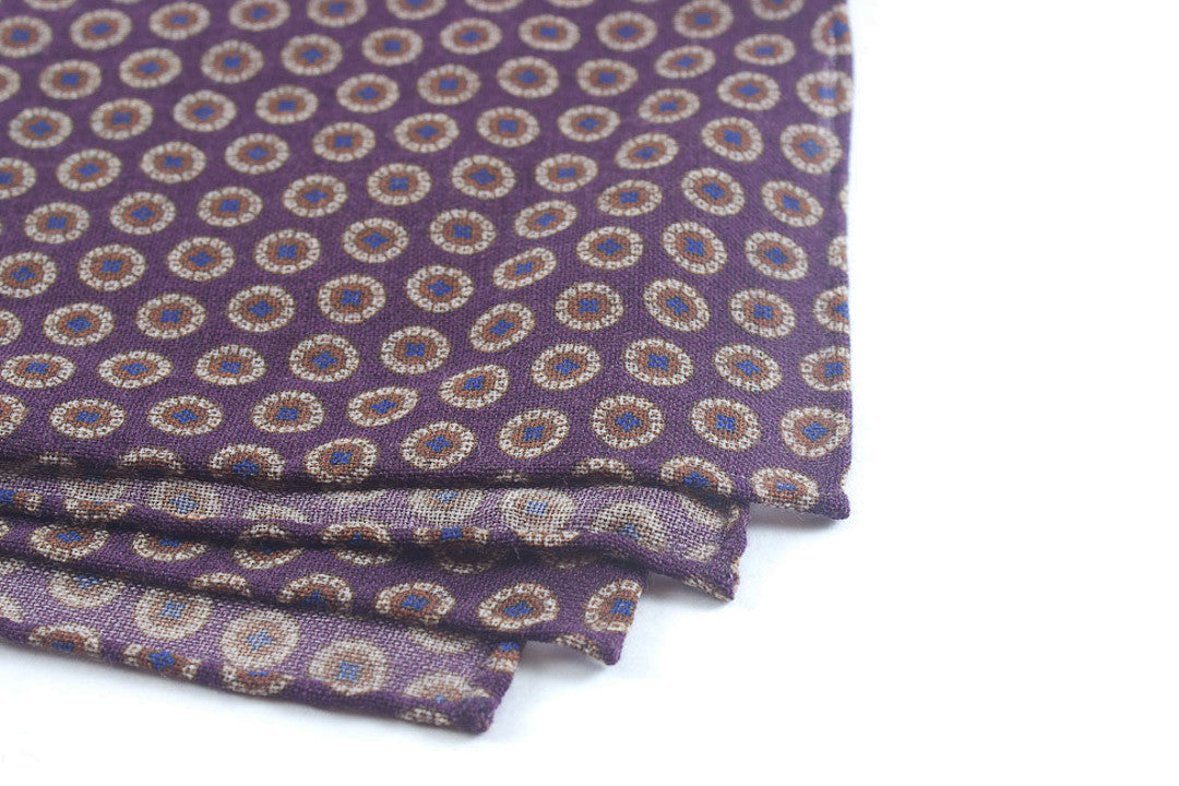 Wine Slanted Medallions in Wool
